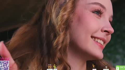 Snapshot of lissa_meooow chatting on February 8, 6:39 am your Liza again. Next stream Dec. 1 at 2 or 3 GMT online show from February 8, 6:39 am