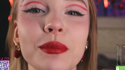 Snapshot of lissa_meooow chatting on February 14, 7:05 am your Liza again. Next stream Dec. 1 at 2 or 3 GMT online show from February 14, 7:05 am