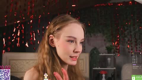 Snapshot of lissa_meooow chatting on February 20, 7:43 am your Liza again. Next stream Dec. 1 at 2 or 3 GMT online show from February 20, 7:43 am