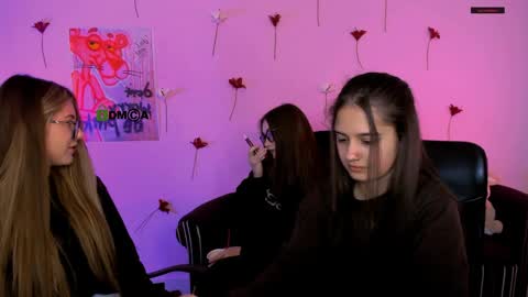 lissa_night online show from April 7, 7:03 pm