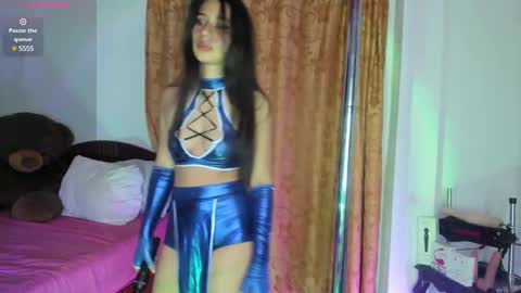 lissa_petitee online show from February 15, 12:37 am