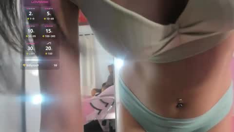 lissa_petitee online show from September 30, 12:48 am