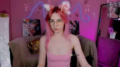 Snapshot of lissa_veils chatting on July 11, 7:16 pm lissa online show from July 11, 7:16 pm