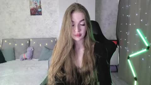 Lissa online show from May 27, 2:30 am