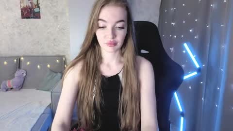 Lissa online show from May 31, 1:07 pm