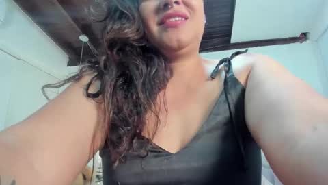 lissaharris online show from December 1, 4:28 am