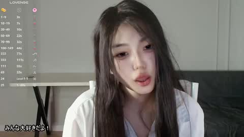 Lissa online show from April 16, 9:39 pm