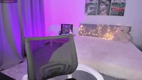 Snapshot of lissameoww chatting on October 17, 1:42 am lissameoww online show from October 17, 1:42 am