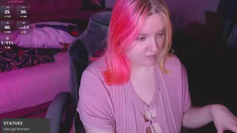 Snapshot of lissamuff chatting on May 27, 5:43 pm Lissa online show from May 27, 5:43 pm