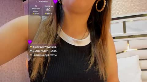 Snapshot of lisse_palmerr chatting on February 15, 7:17 pm lisse_palmerr online show from February 15, 7:17 pm