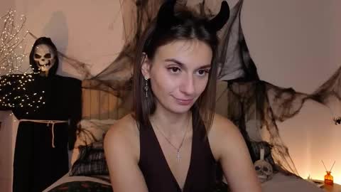 lit1le_mia online show from October 26, 9:53 pm