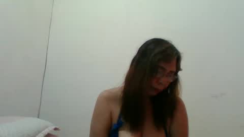 Snapshot of litamilf14 chatting on February 10, 4:19 am litamilf14 online show from February 10, 4:19 am