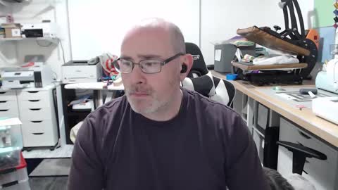 Snapshot of litemike7 chatting on February 25, 10:50 pm litemike7 online show from February 25, 10:50 pm