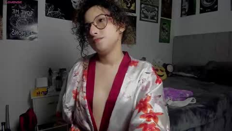 little__ammy online show from March 6, 6:10 am