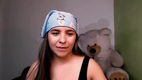 Snapshot of little__samantha_ chatting on July 23, 1:58 am Samantha. online show from July 23, 1:58 am