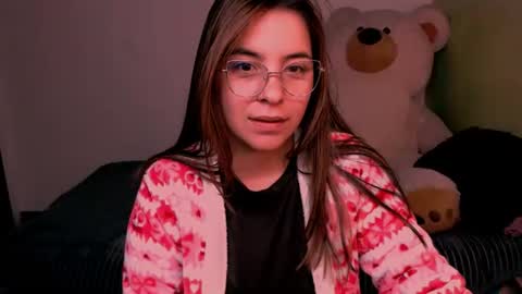 Snapshot of little__samantha_ chatting on July 28, 10:21 am Samantha. online show from July 28, 10:21 am