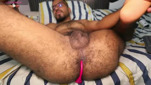 Snapshot of little_bear00 chatting on May 23, 1:00 am Little bear - give my room a like thanks. online show from May 23, 1:00 am