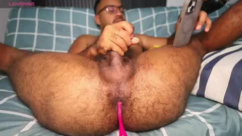 Snapshot of little_bear00 chatting on May 27, 1:57 am Little bear - give my room a like thanks. online show from May 27, 1:57 am