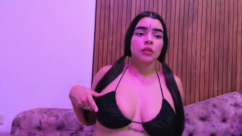 Chelsi online show from May 12, 7:55 pm