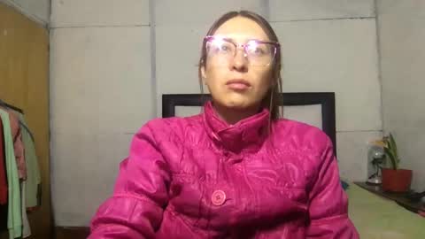 Snapshot of little_devil_diablita90 chatting on September 18, 2:57 am Diablita online show from September 18, 2:57 am