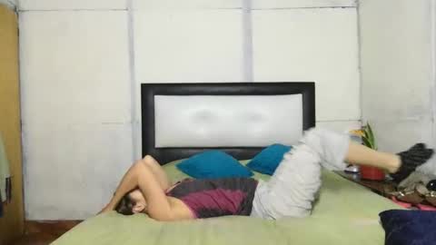 Snapshot of little_devil_diablita90 chatting on September 29, 11:59 am Diablita online show from September 29, 11:59 am