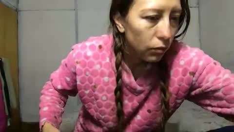 Snapshot of little_devil_diablita90 chatting on November 10, 10:14 am Diablita online show from November 10, 10:14 am