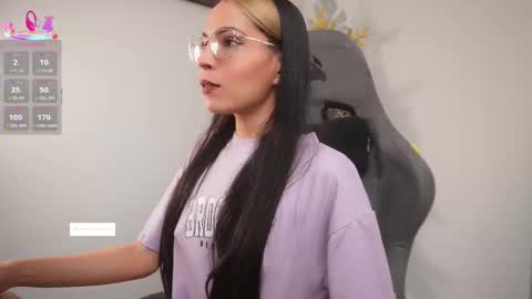 Help me reach 100 likes online show from December 14, 7:07 pm