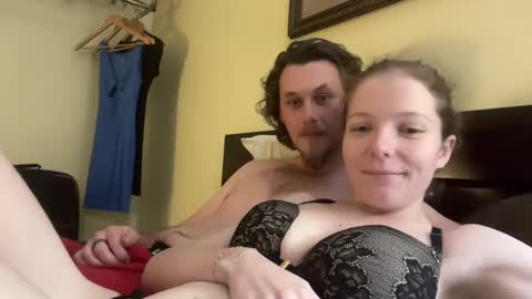 Snapshot of little_kiity_chloe chatting on October 29, 5:10 am Kitty Chloe and Tamer online show from October 29, 5:10 am