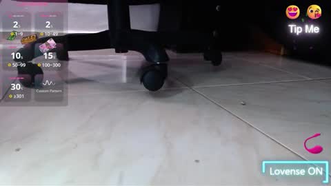 Snapshot of little_mars1 chatting on December 13, 8:36 pm Misstress Martina online show from December 13, 8:36 pm