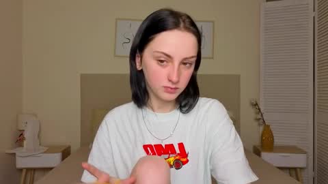 little_mollee online show from November 23, 4:01 am