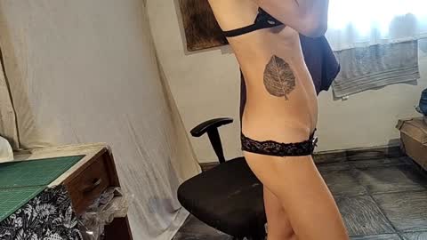 Snapshot of little_savage chatting on January 12, 9:40 pm little_savage online show from January 12, 9:40 pm