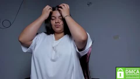 Snapshot of little_shaara chatting on September 15, 8:25 am Shaara online show from September 15, 8:25 am