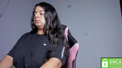 Snapshot of little_shaara chatting on September 23, 8:39 am Shaara online show from September 23, 8:39 am