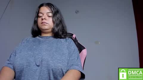 Snapshot of little_shaara chatting on October 15, 8:58 am Shaara online show from October 15, 8:58 am