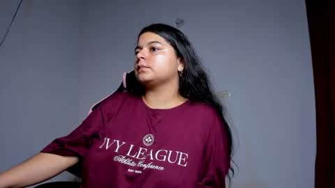 Snapshot of little_shaara chatting on October 22, 9:25 pm Shaara online show from October 22, 9:25 pm