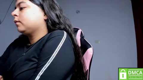 Snapshot of little_shaara chatting on October 30, 9:00 am Shaara online show from October 30, 9:00 am