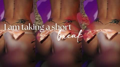 Snapshot of little_vel chatting on October 31, 6:42 pm Im your little Velinda online show from October 31, 6:42 pm