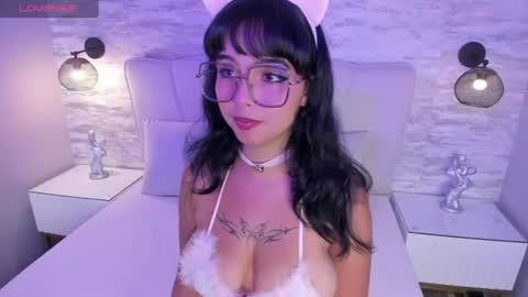 Snapshot of little_vel chatting on July 9, 10:25 pm Im your little Velinda online show from July 9, 10:25 pm