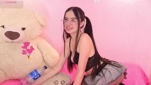 Ari online show from March 4, 7:20 pm