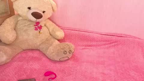 Ari online show from March 25, 7:09 pm