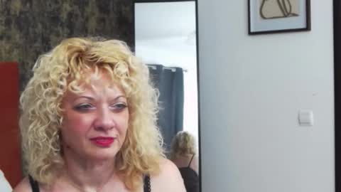 LittleCurlyGirl online show from November 28, 6:10 pm