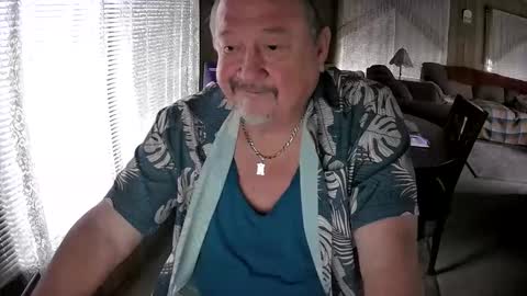 Snapshot of littled83057 chatting on February 4, 6:38 pm Littled83057 online show from February 4, 6:38 pm