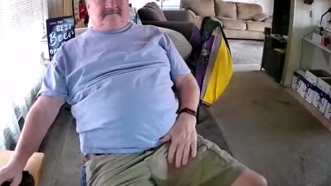 Snapshot of littled83057 chatting on November 4, 8:30 pm Littled83057 online show from November 4, 8:30 pm