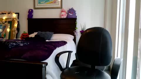 littledeathtrap online show from September 11, 5:57 pm