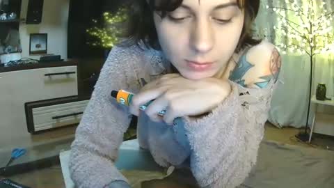 littlehappines online show from March 29, 7:03 pm