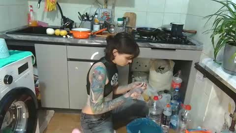 littlehappines online show from March 30, 6:42 pm