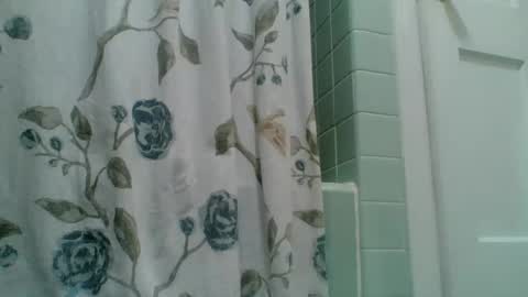 littlejay             littlejay online show from June 14, 9:33 am