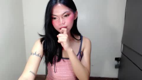 Snapshot of littlelace_ chatting on February 16, 9:38 am littlelace_ online show from February 16, 9:38 am