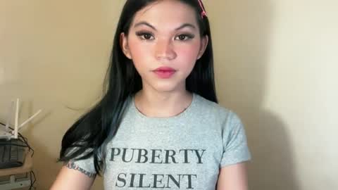 littlelace_ online show from August 8, 3:19 am
