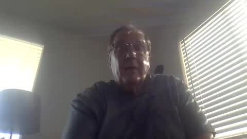 Snapshot of littlemaff chatting on May 2, 3:06 pm Maff online show from May 2, 3:06 pm